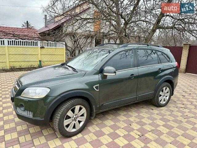 Зеленый Шевроле Каптива, объемом двигателя 2.41 л и пробегом 275 тыс. км за 7000 $, фото 1 на Automoto.ua