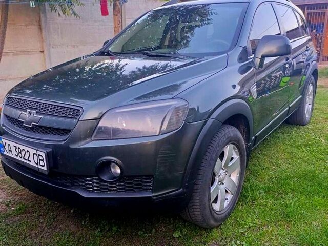 Зелений Шевроле Каптіва, об'ємом двигуна 2.4 л та пробігом 204 тис. км за 6300 $, фото 1 на Automoto.ua