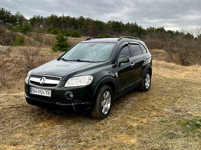 Зеленый Шевроле Каптива, объемом двигателя 2.4 л и пробегом 250 тыс. км за 7500 $, фото 1 на Automoto.ua