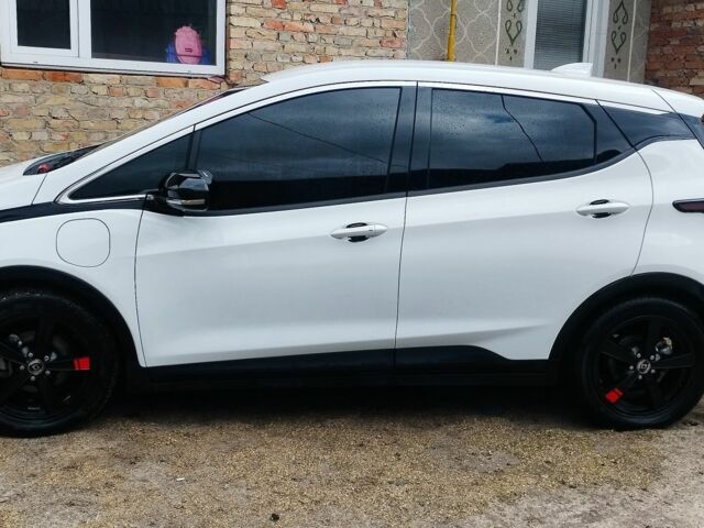 Білий Шевроле Чєвєттє, об'ємом двигуна 0 л та пробігом 85 тис. км за 18300 $, фото 1 на Automoto.ua