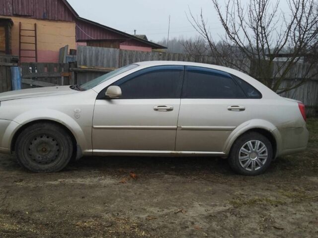 Бежевый Шевроле Чеветте, объемом двигателя 1.8 л и пробегом 200 тыс. км за 3600 $, фото 1 на Automoto.ua