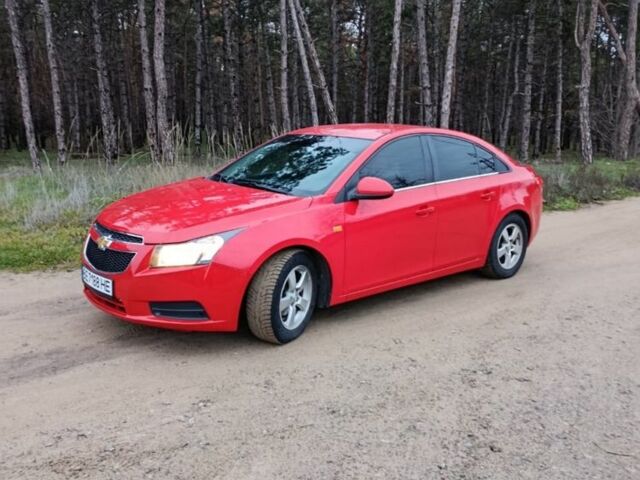 Червоний Шевроле Чєвєттє, об'ємом двигуна 1.4 л та пробігом 165 тис. км за 7500 $, фото 1 на Automoto.ua