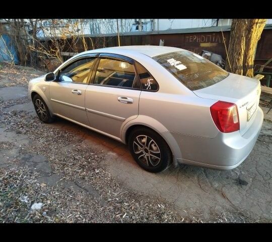 Сірий Шевроле Чєвєттє, об'ємом двигуна 1.8 л та пробігом 170 тис. км за 4200 $, фото 1 на Automoto.ua