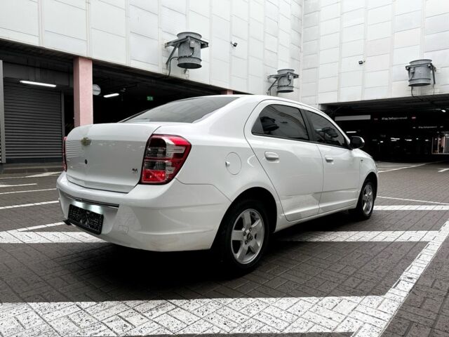 Білий Шевроле Кобальт, об'ємом двигуна 1.5 л та пробігом 104 тис. км за 6998 $, фото 1 на Automoto.ua