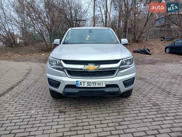 Серый Шевроле Колорадо, объемом двигателя 2.46 л и пробегом 104 тыс. км за 15000 $, фото 1 на Automoto.ua