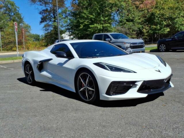 Шевроле Корвет 2023 у Кропивницькому (Кіровограді) на Automoto.ua Білий Шевроле Корвет, об'ємом двигуна 6.2 л та пробігом 20 тис. км за 65000 $, фото 1 на Automoto.ua