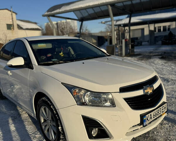 Белый Шевроле Круз, объемом двигателя 1.8 л и пробегом 262 тыс. км за 6800 $, фото 1 на Automoto.ua