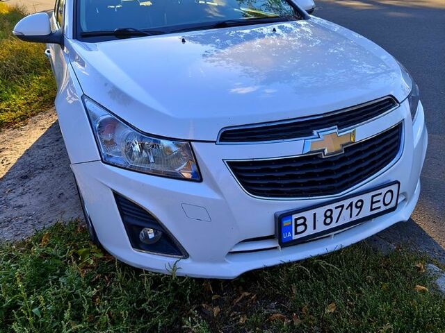Шевроле Круз 2013 в Полтаве на Automoto.ua Белый Шевроле Круз, объемом двигателя 1.7 л и пробегом 193 тыс. км за 9000 $, фото 1 на Automoto.ua