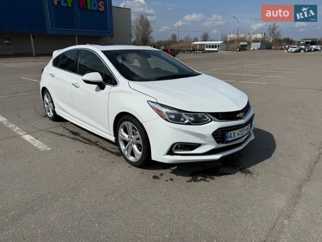 Белый Шевроле Круз, объемом двигателя 1.4 л и пробегом 135 тыс. км за 8000 $, фото 1 на Automoto.ua