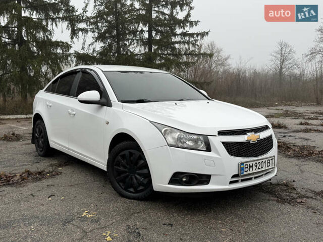 Білий Шевроле Круз, об'ємом двигуна 2 л та пробігом 220 тис. км за 6300 $, фото 1 на Automoto.ua