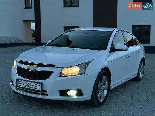Білий Шевроле Круз, об'ємом двигуна 1.8 л та пробігом 240 тис. км за 6750 $, фото 1 на Automoto.ua