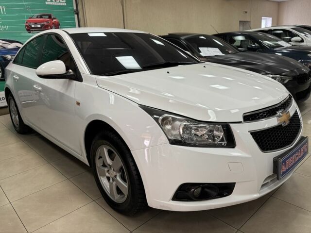 Білий Шевроле Круз, об'ємом двигуна 1.6 л та пробігом 111 тис. км за 6500 $, фото 1 на Automoto.ua