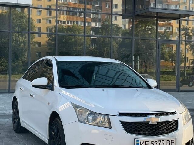Білий Шевроле Круз, об'ємом двигуна 1.8 л та пробігом 207 тис. км за 6000 $, фото 1 на Automoto.ua