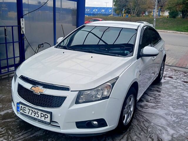 Білий Шевроле Круз, об'ємом двигуна 1.8 л та пробігом 235 тис. км за 6300 $, фото 1 на Automoto.ua