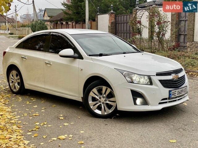 Белый Шевроле Круз, объемом двигателя 1.8 л и пробегом 164 тыс. км за 8000 $, фото 1 на Automoto.ua