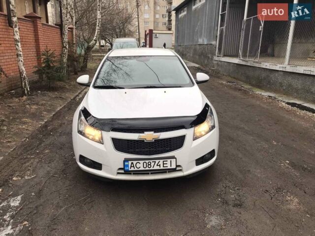 Білий Шевроле Круз, об'ємом двигуна 1.69 л та пробігом 240 тис. км за 6600 $, фото 1 на Automoto.ua