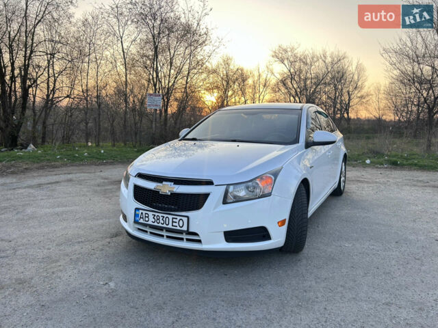Белый Шевроле Круз, объемом двигателя 1.36 л и пробегом 152 тыс. км за 6800 $, фото 1 на Automoto.ua