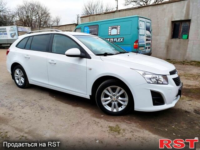 Білий Шевроле Круз, об'ємом двигуна 1.6 л та пробігом 225 тис. км за 7300 $, фото 1 на Automoto.ua