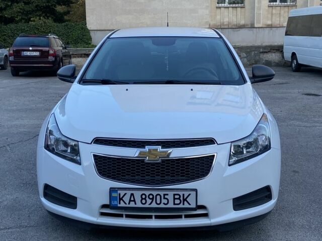 Белый Шевроле Круз, объемом двигателя 1.8 л и пробегом 199 тыс. км за 7900 $, фото 1 на Automoto.ua