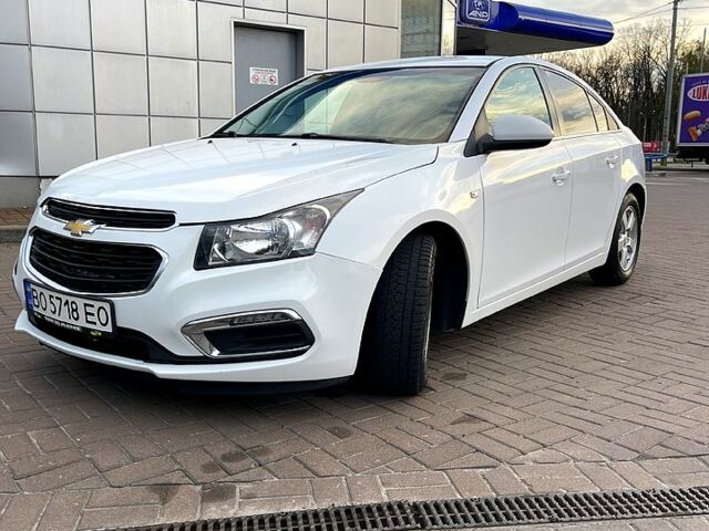 Белый Шевроле Круз, объемом двигателя 1.4 л и пробегом 187 тыс. км за 7000 $, фото 1 на Automoto.ua