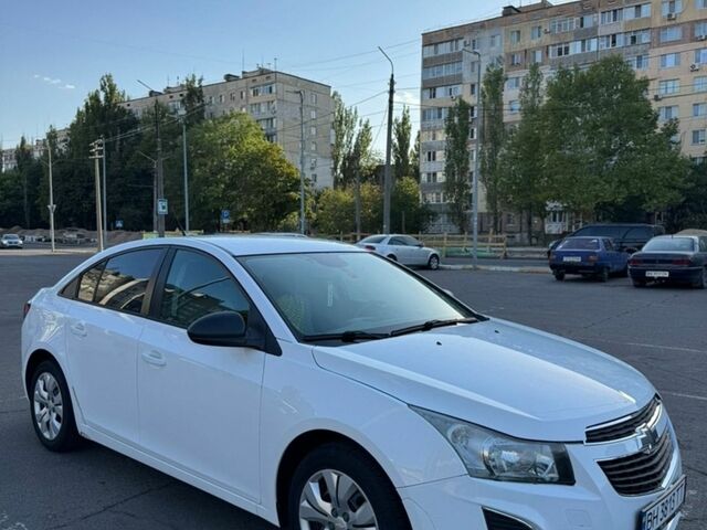 Белый Шевроле Круз, объемом двигателя 1.8 л и пробегом 205 тыс. км за 8000 $, фото 1 на Automoto.ua
