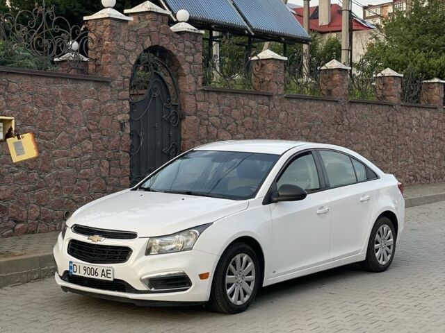 Белый Шевроле Круз, объемом двигателя 1.8 л и пробегом 231 тыс. км за 6500 $, фото 1 на Automoto.ua