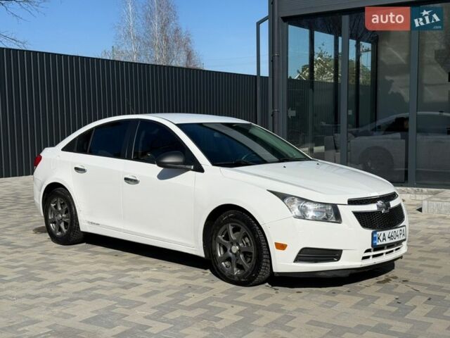 Білий Шевроле Круз, об'ємом двигуна 1.8 л та пробігом 230 тис. км за 6299 $, фото 1 на Automoto.ua