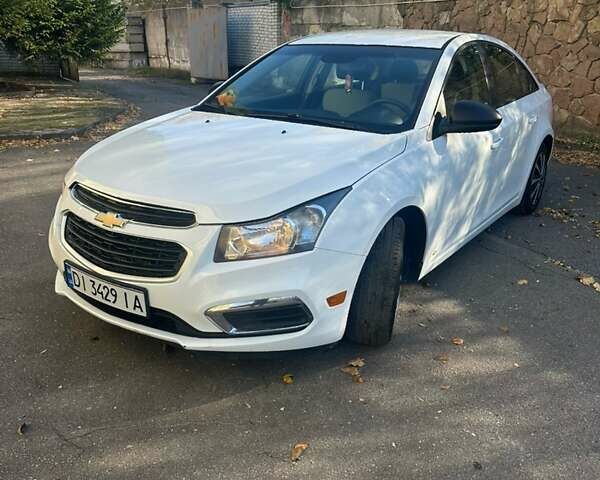 Белый Шевроле Круз, объемом двигателя 1.8 л и пробегом 210 тыс. км за 5999 $, фото 1 на Automoto.ua