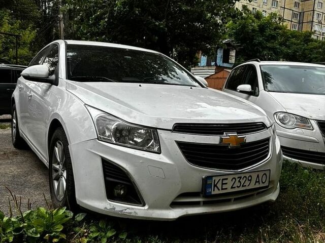 Белый Шевроле Круз, объемом двигателя 1.8 л и пробегом 185 тыс. км за 6999 $, фото 1 на Automoto.ua