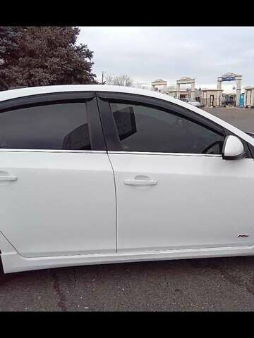 Білий Шевроле Круз, об'ємом двигуна 1.4 л та пробігом 210 тис. км за 7000 $, фото 1 на Automoto.ua