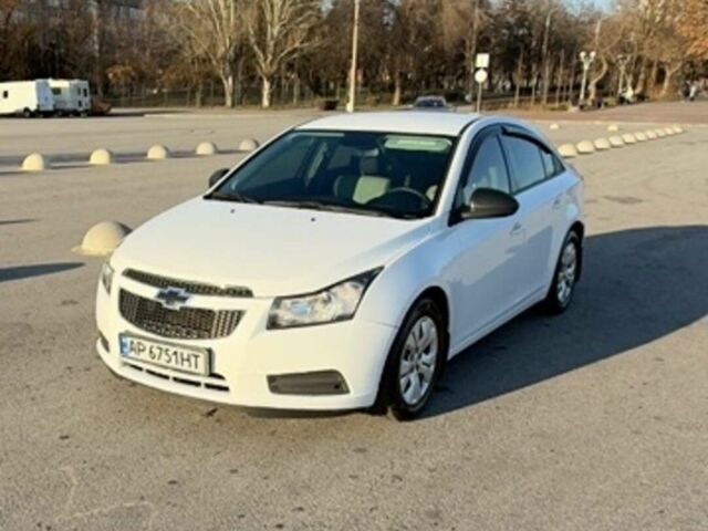 Белый Шевроле Круз, объемом двигателя 1.8 л и пробегом 164 тыс. км за 8500 $, фото 1 на Automoto.ua