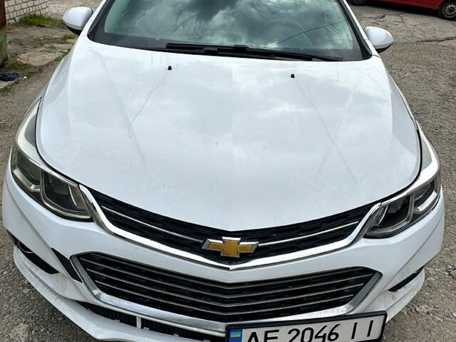 Белый Шевроле Круз, объемом двигателя 1.4 л и пробегом 150 тыс. км за 7200 $, фото 1 на Automoto.ua