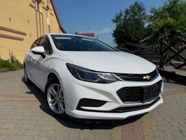Белый Шевроле Круз, объемом двигателя 1.4 л и пробегом 196 тыс. км за 8500 $, фото 1 на Automoto.ua