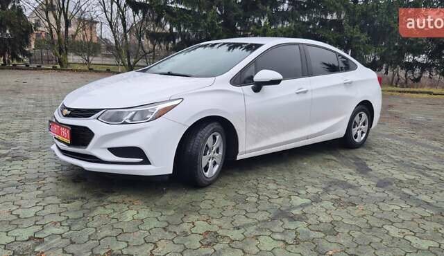 Білий Шевроле Круз, об'ємом двигуна 1.4 л та пробігом 134 тис. км за 10200 $, фото 1 на Automoto.ua