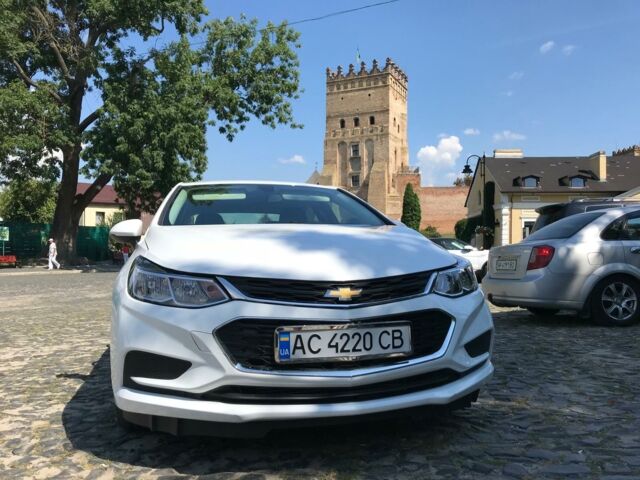 Білий Шевроле Круз, об'ємом двигуна 1.4 л та пробігом 15 тис. км за 13999 $, фото 1 на Automoto.ua