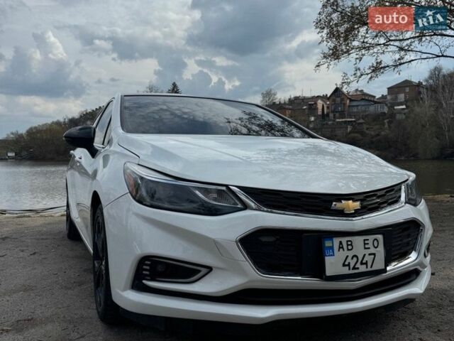 Білий Шевроле Круз, об'ємом двигуна 1.4 л та пробігом 173 тис. км за 11500 $, фото 1 на Automoto.ua