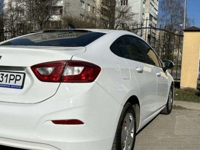 Білий Шевроле Круз, об'ємом двигуна 1.36 л та пробігом 190 тис. км за 12000 $, фото 1 на Automoto.ua