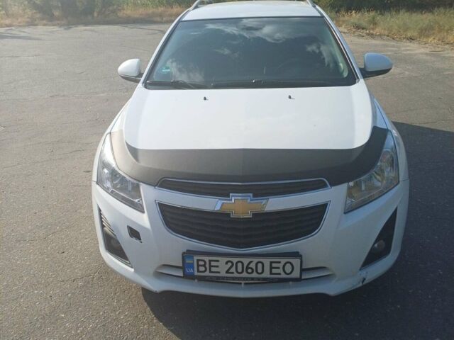 Белый Шевроле Круз, объемом двигателя 2 л и пробегом 208 тыс. км за 7100 $, фото 1 на Automoto.ua