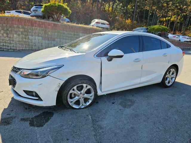 Білий Шевроле Круз, об'ємом двигуна 1.6 л та пробігом 49 тис. км за 3800 $, фото 1 на Automoto.ua