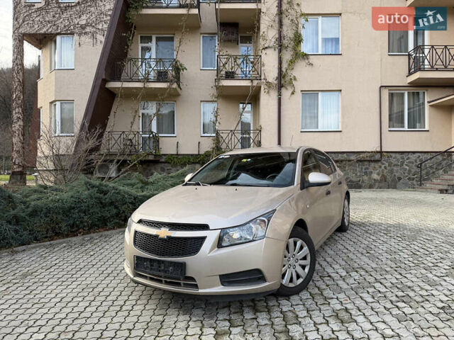 Бежевый Шевроле Круз, объемом двигателя 1.6 л и пробегом 98 тыс. км за 7700 $, фото 1 на Automoto.ua