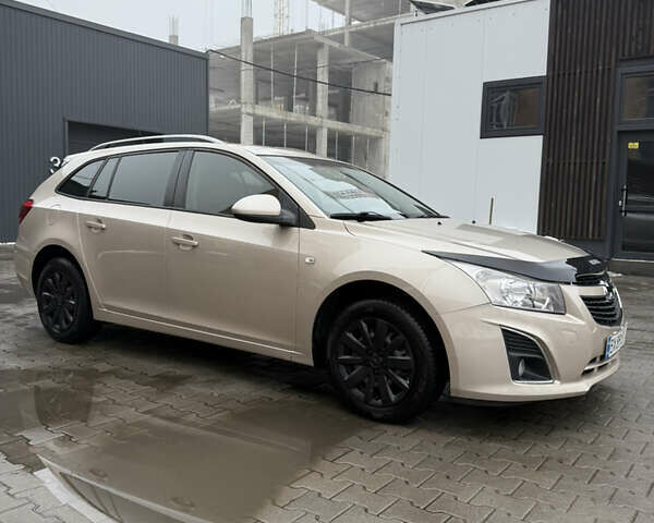 Бежевый Шевроле Круз, объемом двигателя 1.8 л и пробегом 170 тыс. км за 8200 $, фото 1 на Automoto.ua