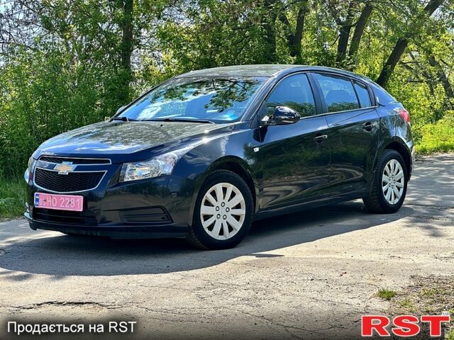 Черный Шевроле Круз, объемом двигателя 1.6 л и пробегом 175 тыс. км за 6280 $, фото 1 на Automoto.ua