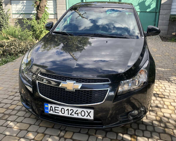 Черный Шевроле Круз, объемом двигателя 2 л и пробегом 192 тыс. км за 9500 $, фото 1 на Automoto.ua