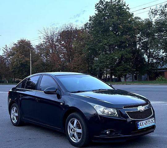 Чорний Шевроле Круз, об'ємом двигуна 1.8 л та пробігом 228 тис. км за 6800 $, фото 1 на Automoto.ua