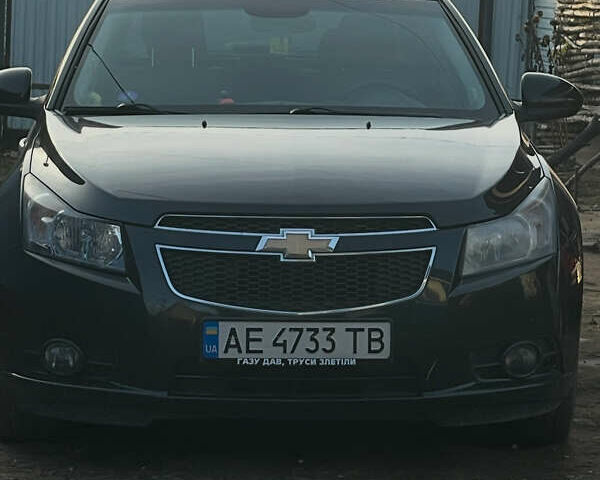 Черный Шевроле Круз, объемом двигателя 1.8 л и пробегом 267 тыс. км за 6500 $, фото 1 на Automoto.ua