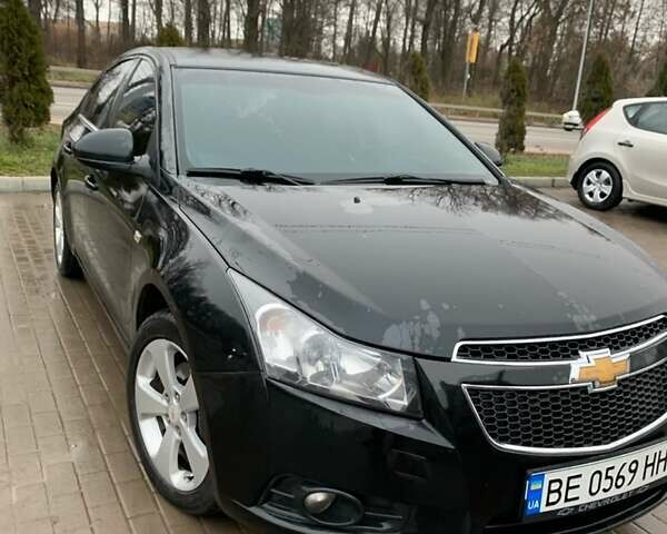 Черный Шевроле Круз, объемом двигателя 2 л и пробегом 201 тыс. км за 7599 $, фото 1 на Automoto.ua
