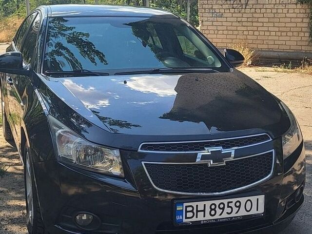 Черный Шевроле Круз, объемом двигателя 1.8 л и пробегом 228 тыс. км за 6800 $, фото 1 на Automoto.ua