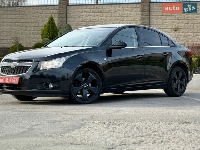 Черный Шевроле Круз, объемом двигателя 1.8 л и пробегом 225 тыс. км за 6999 $, фото 1 на Automoto.ua