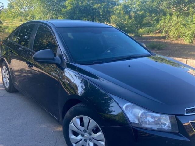 Черный Шевроле Круз, объемом двигателя 1.8 л и пробегом 233 тыс. км за 5300 $, фото 1 на Automoto.ua