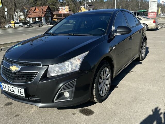 Черный Шевроле Круз, объемом двигателя 1.8 л и пробегом 307 тыс. км за 5450 $, фото 1 на Automoto.ua